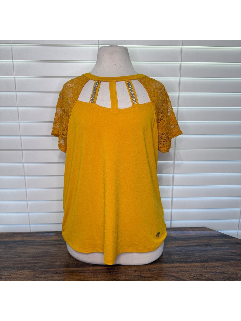 Adrienne Vittadini Yellow Lace Sleeve Blouse with Rhinestone Detail Size L